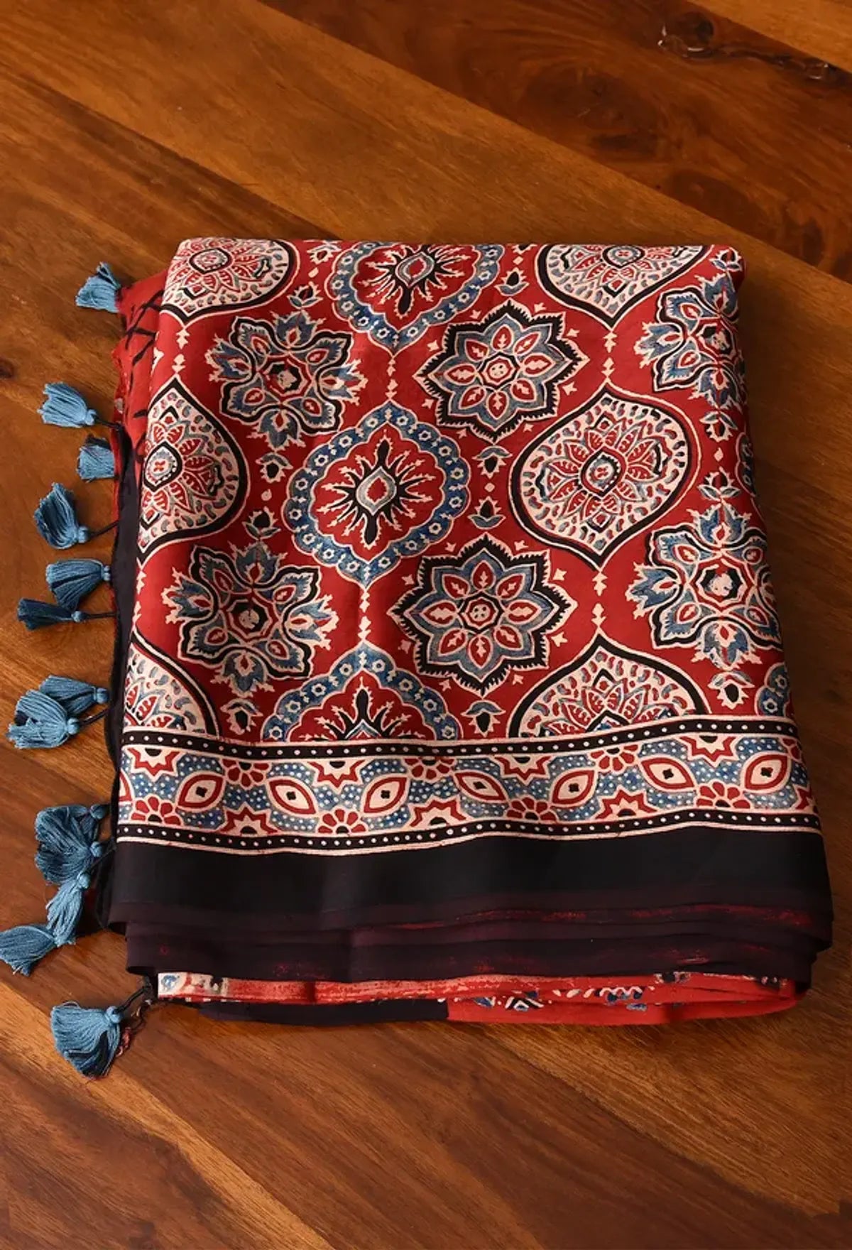 Modern Printed Pochampally Dola Silk Saree