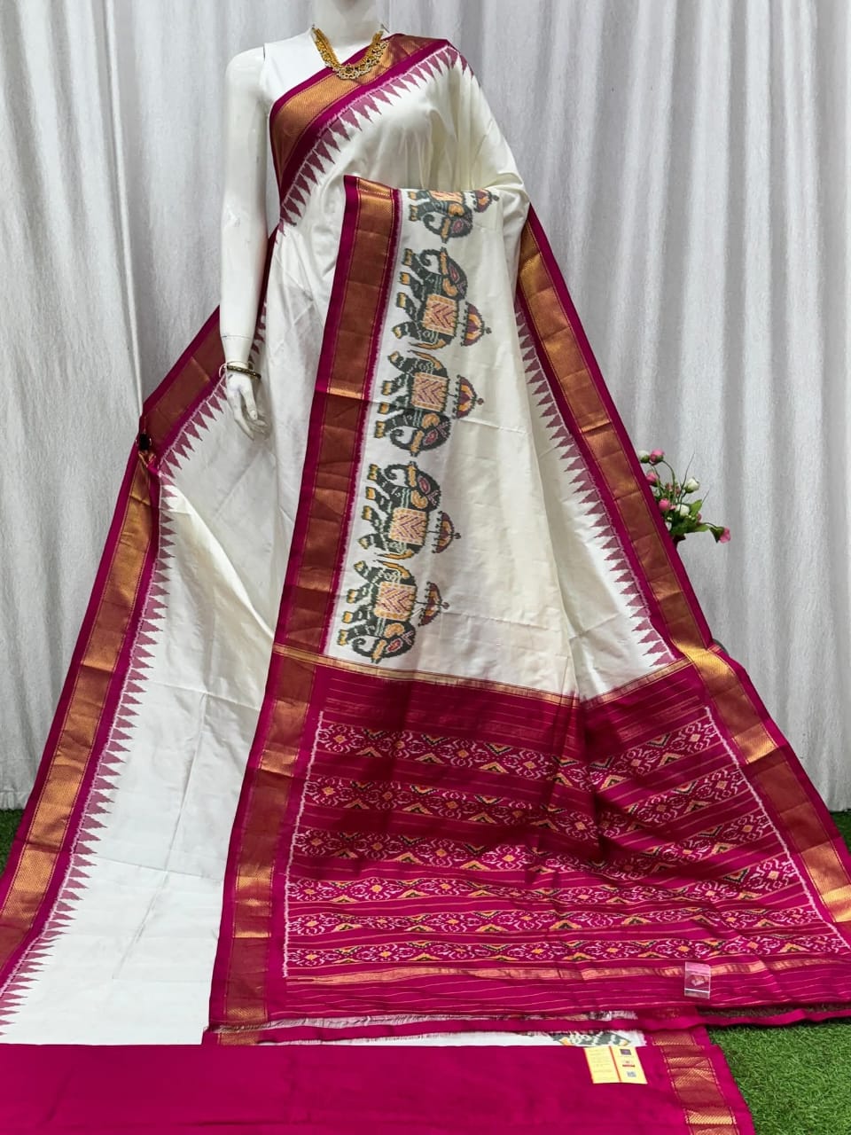Festive Pochampally Dola Silk Saree