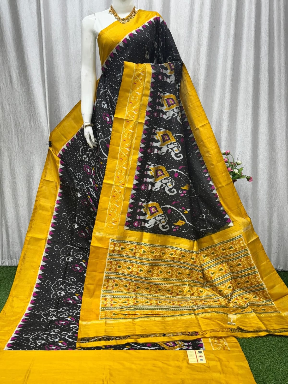 Handloom Ikat Saree with Circular Mandala Motif Pallu