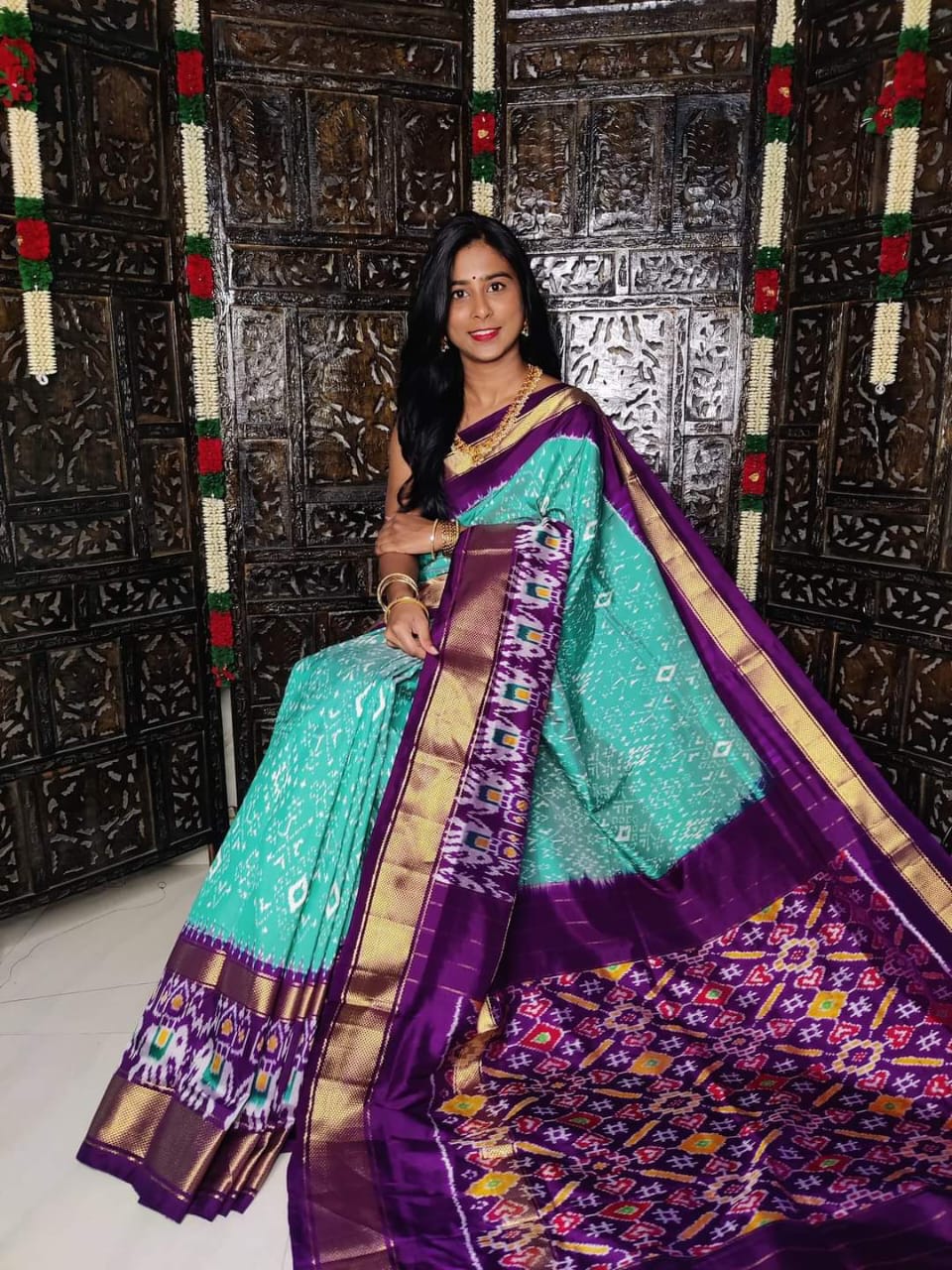 Premium Solid Saree with Ikat Mandala Print Pallu