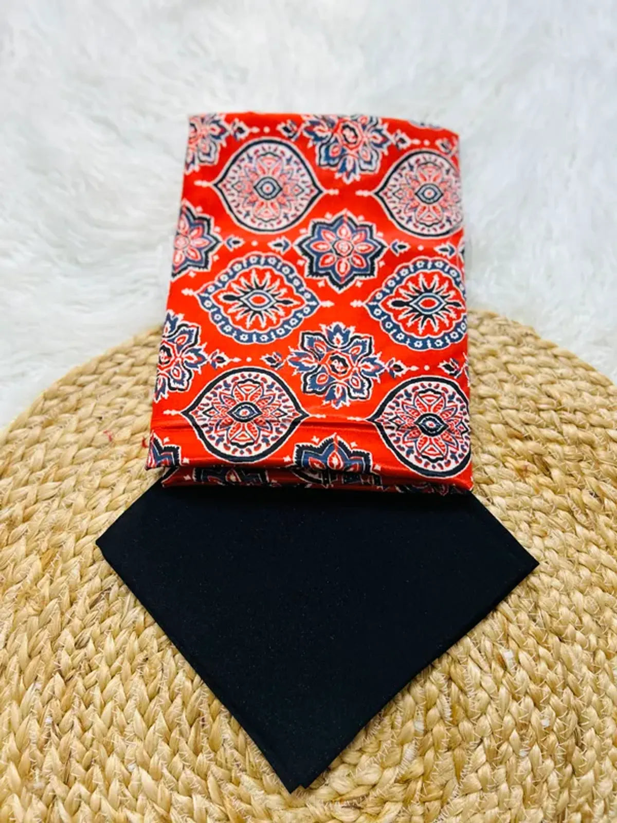 Modern Printed Pochampally Dola Silk Saree